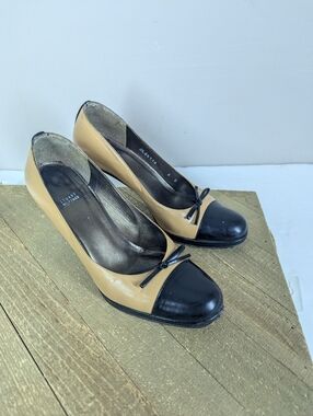 Stuart Weitzman Cap Toe Pumps Size 6 Leather Heels 3" Vintage Beige Black Classi
